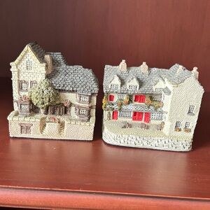 Charming Miniature Cottage Figurines